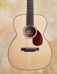 Collings-om1t-02