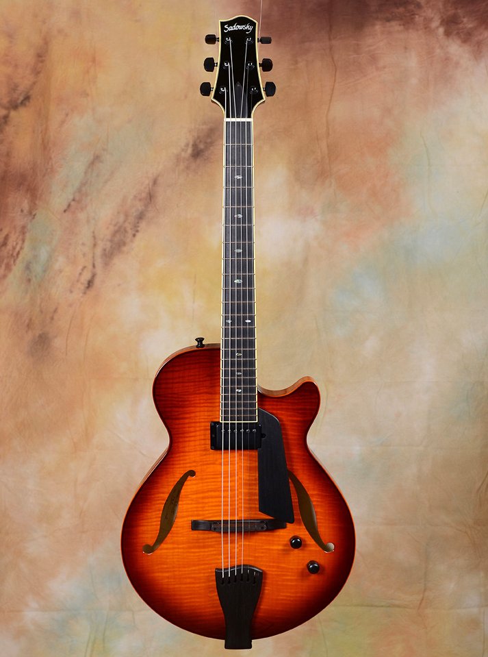 Sadowsky SS 15 Archtop CR Guitars