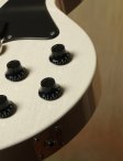 collings-vintagewhite290-6